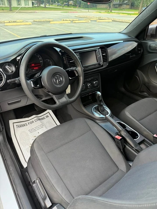 2012 Volkswagen A5 Beetle - Image 8 of 13