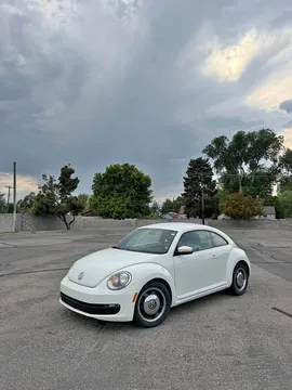 2012 Volkswagen Beetle 2.5L Hatchback 2D