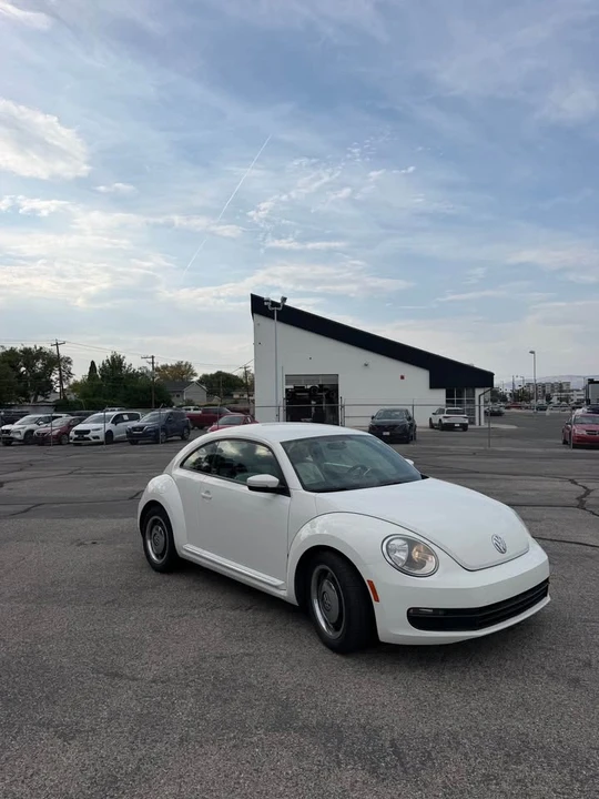 2012 Volkswagen A5 Beetle - Image 3 of 10