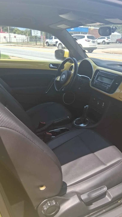 2012 Volkswagen A5 Beetle - Image 3 of 8