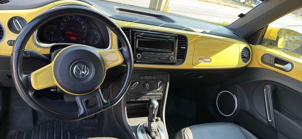 2012 Volkswagen A5 Beetle - Image 8 of 9