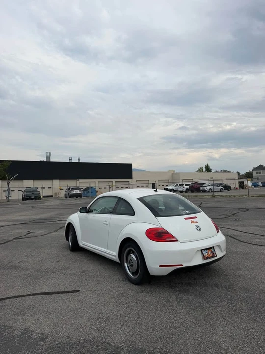 2012 Volkswagen A5 Beetle - Image 5 of 10