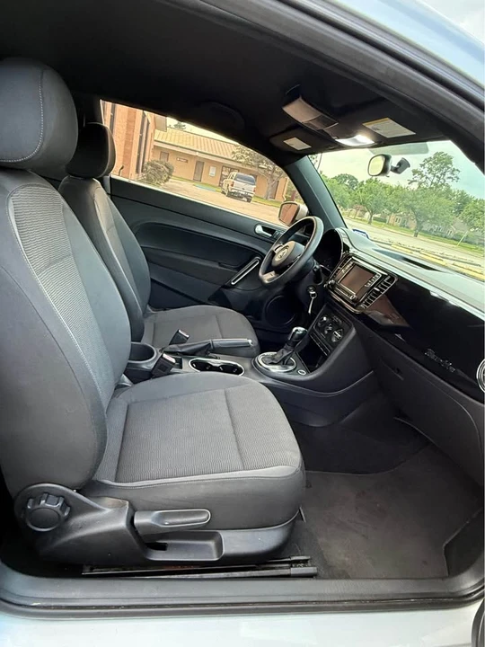 2012 Volkswagen A5 Beetle - Image 11 of 13