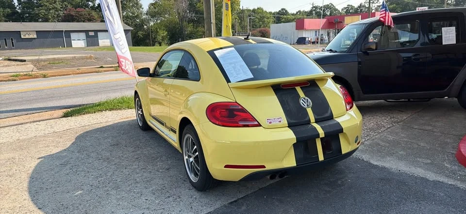 2012 Volkswagen A5 Beetle - Image 4 of 9