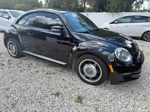 2012 Volkswagen Beetle 2.5L Hatchback 2D