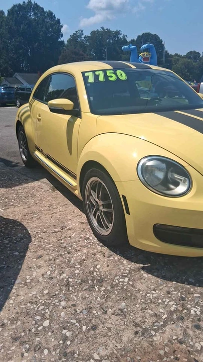 2012 Volkswagen A5 Beetle - Image 2 of 8