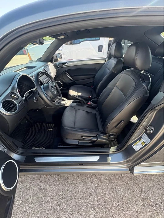 2012 Volkswagen A5 Beetle - Image 6 of 7