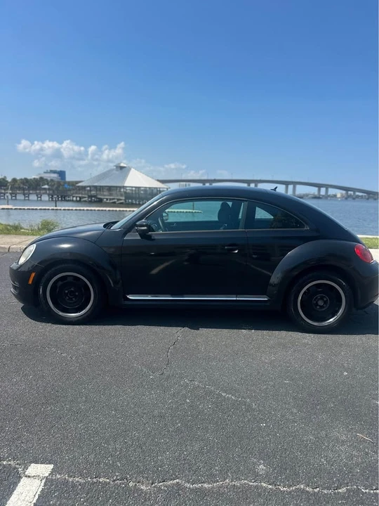 2012 Volkswagen A5 Beetle - Image 3 of 13