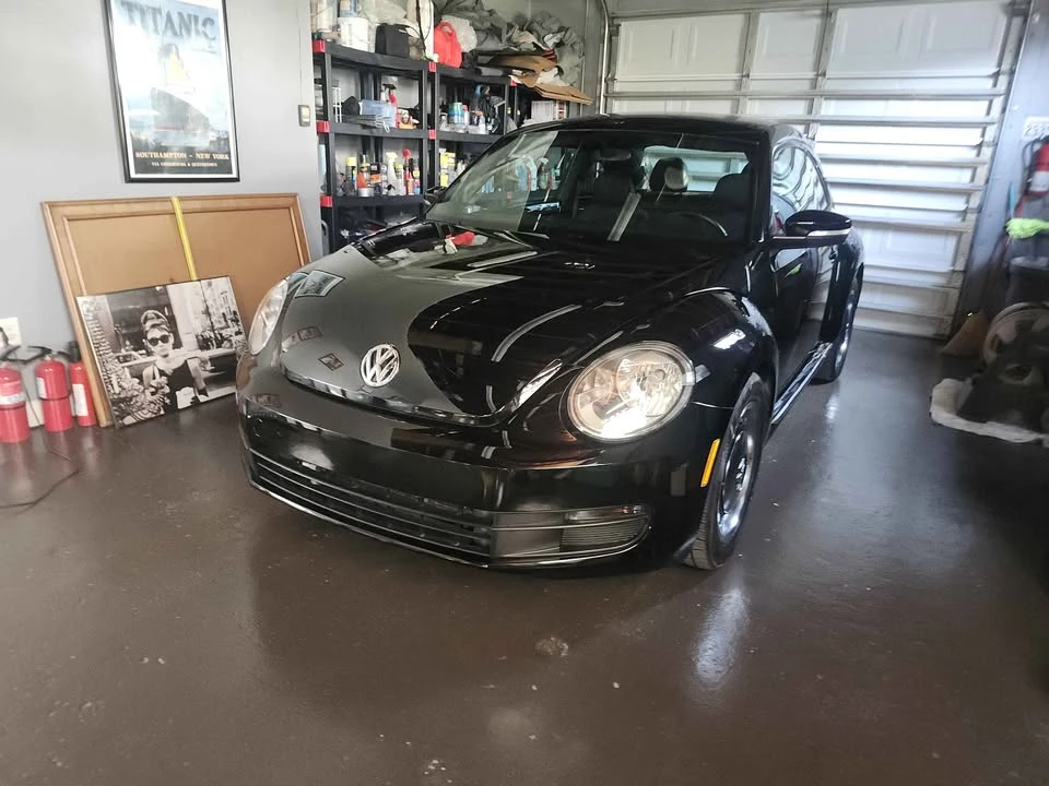 2012 Volkswagen A5 Beetle - Image 2 of 20