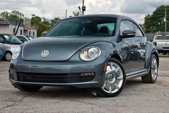 2012 Volkswagen Beetle 2.5L Hatchback 2D