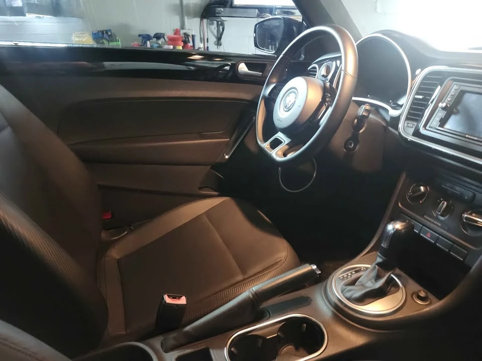 2012 Volkswagen A5 Beetle - Image 12 of 20