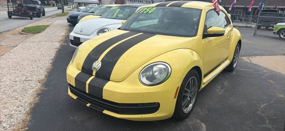 2012 Volkswagen A5 Beetle - Image 2 of 6