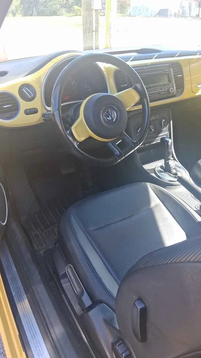 2012 Volkswagen A5 Beetle - Image 8 of 8
