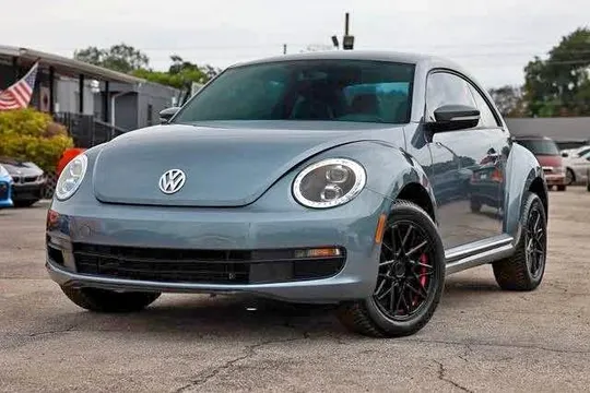 2012 Volkswagen Beetle 2.5L Hatchback 2D