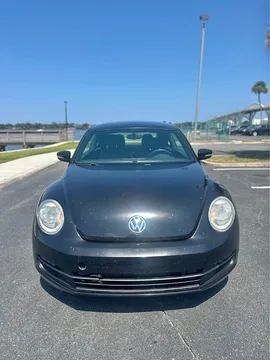 2012 Volkswagen Beetle 2.5L Hatchback 2D