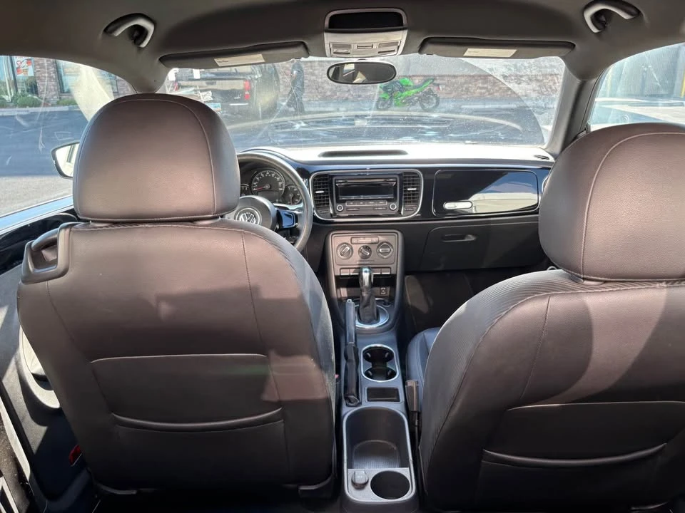 2012 Volkswagen A5 Beetle - Image 6 of 13