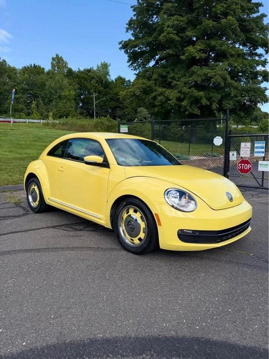 2012 Volkswagen A5 Beetle - Image 3 of 16
