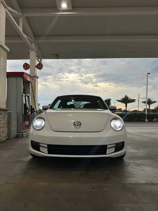 2012 Volkswagen A5 Beetle - Image 12 of 13
