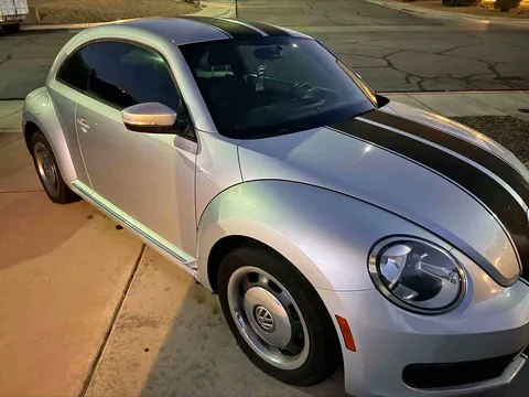 2012 Volkswagen Beetle 2.5L Hatchback 2D