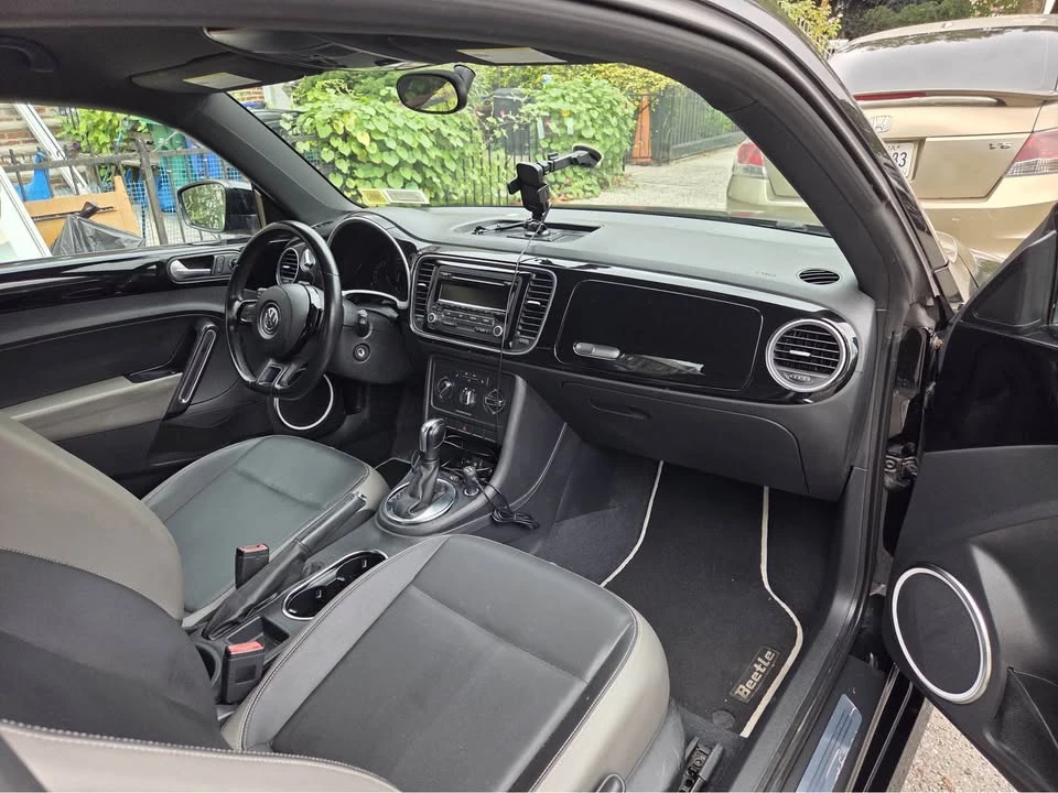 2012 Volkswagen A5 Beetle - Image 12 of 20