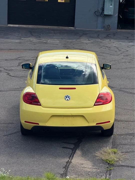 2012 Volkswagen A5 Beetle - Image 5 of 16