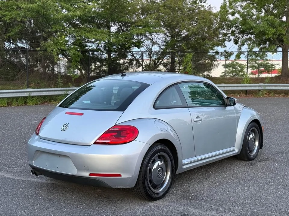 2012 Volkswagen A5 Beetle - Image 5 of 9