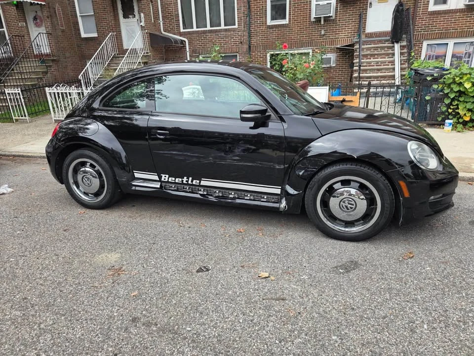 2012 Volkswagen A5 Beetle - Image 10 of 20