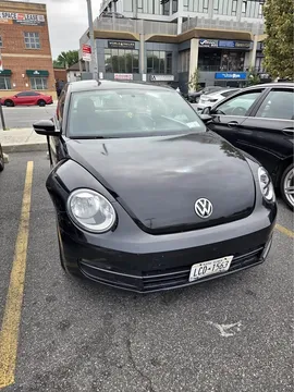 2012 Volkswagen Beetle 2.5L Hatchback 2D