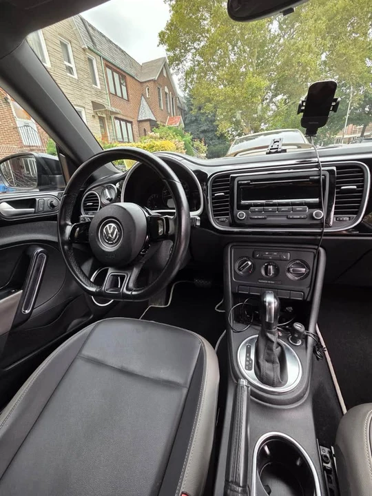 2012 Volkswagen A5 Beetle - Image 14 of 20