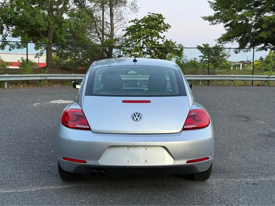 2012 Volkswagen A5 Beetle - Image 4 of 9