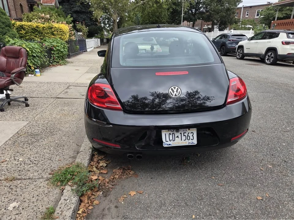 2012 Volkswagen A5 Beetle - Image 5 of 20