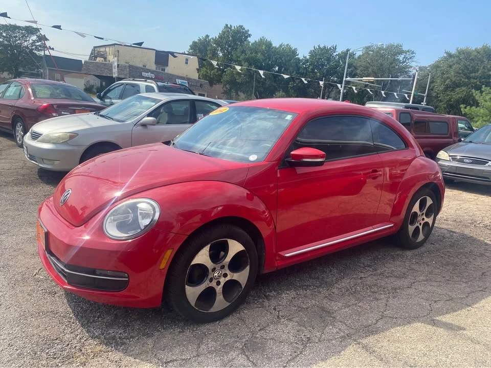 2012 Volkswagen A5 Beetle - Image 2 of 9