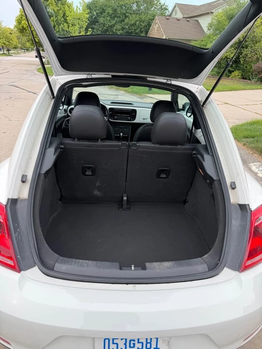 2012 Volkswagen A5 Beetle - Image 11 of 15