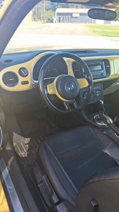 2012 Volkswagen A5 Beetle - Image 8 of 8