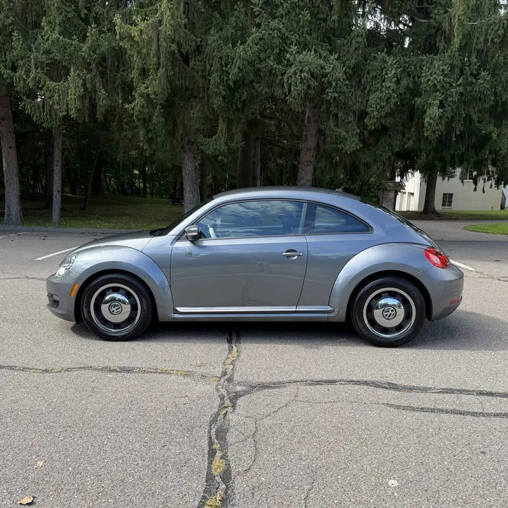 2012 Volkswagen A5 Beetle - Image 7 of 11