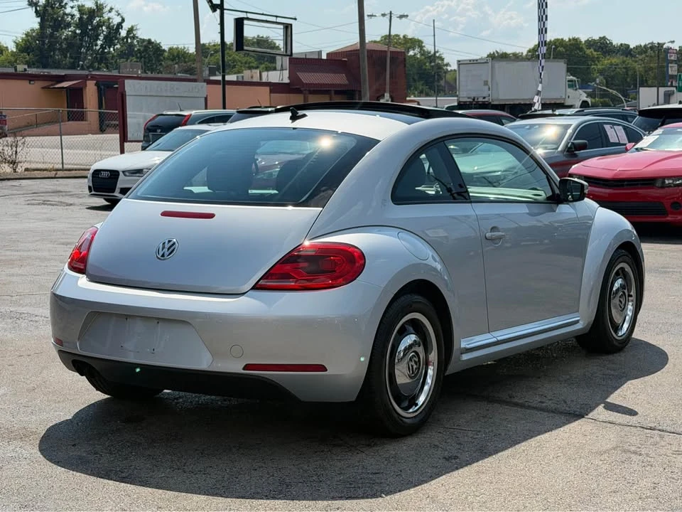 2012 Volkswagen A5 Beetle - Image 5 of 20