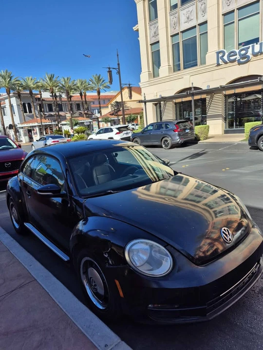 2012 Volkswagen A5 Beetle - Image 3 of 11