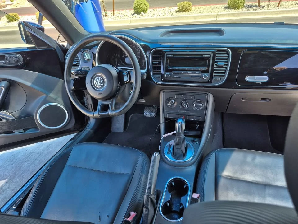 2012 Volkswagen A5 Beetle - Image 5 of 11