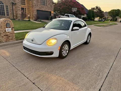 2012 Volkswagen Beetle 2.5L Hatchback 2D