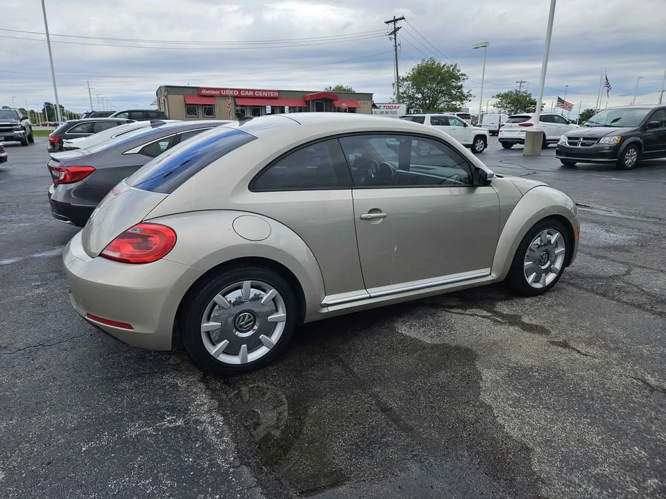 2012 Volkswagen A5 Beetle - Image 4 of 8