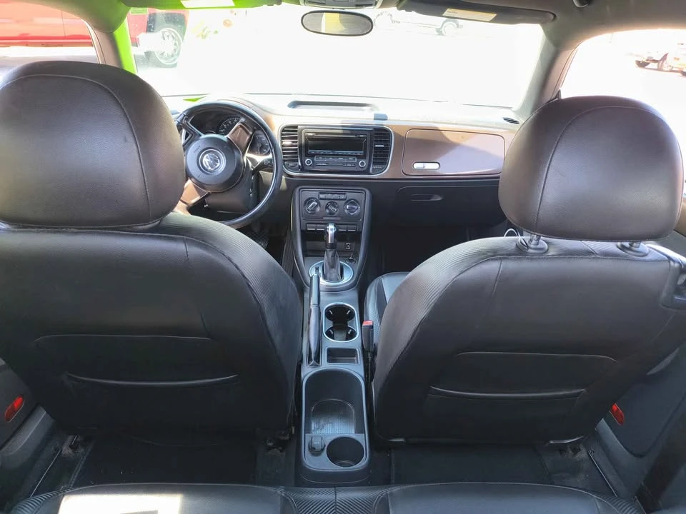 2012 Volkswagen A5 Beetle - Image 10 of 10