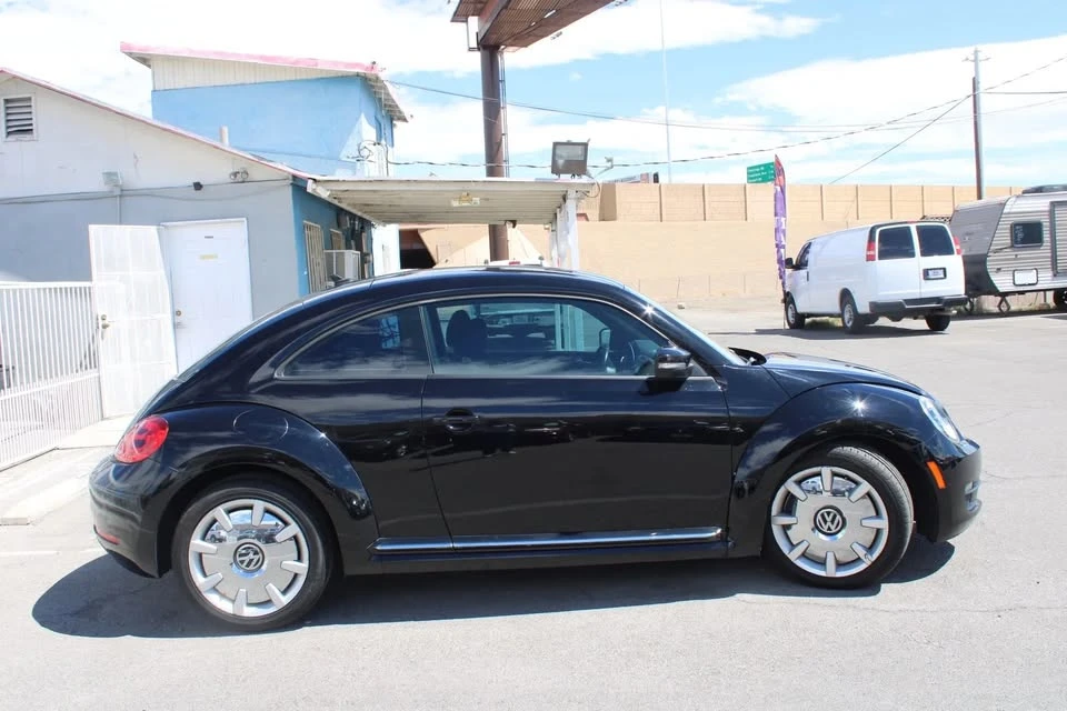 2012 Volkswagen A5 Beetle - Image 7 of 15