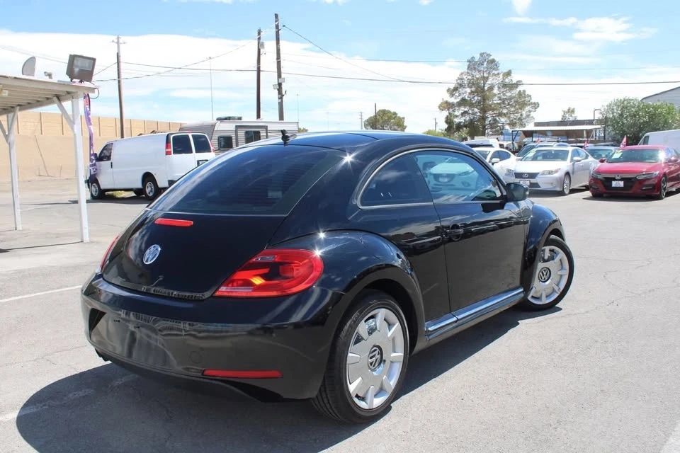 2012 Volkswagen A5 Beetle - Image 6 of 15