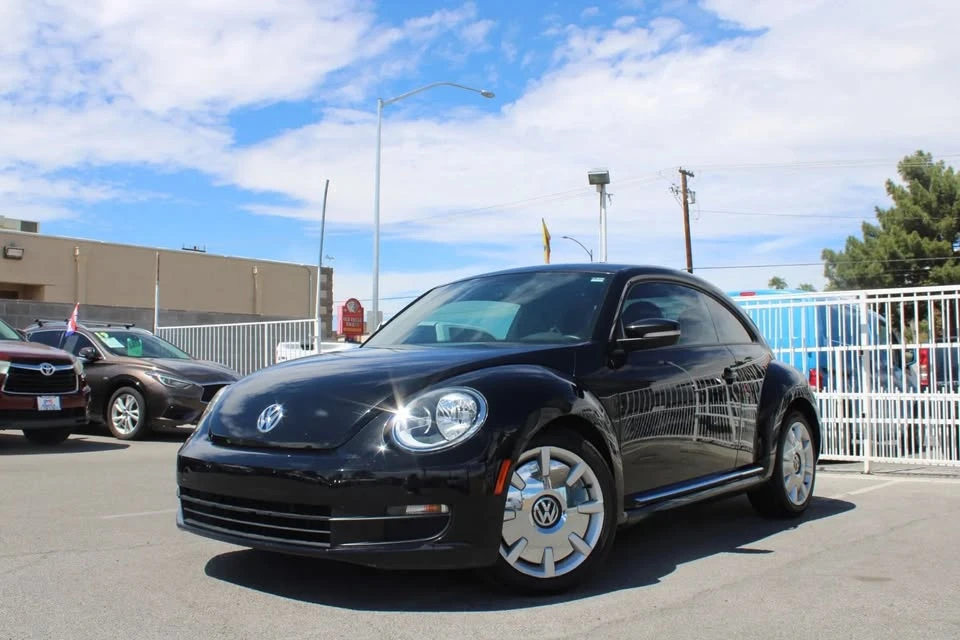 2012 Volkswagen A5 Beetle - Image 2 of 15