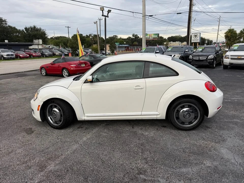 2012 Volkswagen A5 Beetle - Image 9 of 20