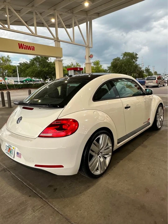 2012 Volkswagen A5 Beetle - Image 3 of 11