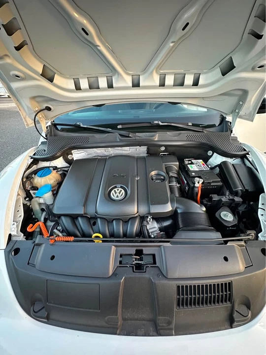 2012 Volkswagen A5 Beetle - Image 10 of 11