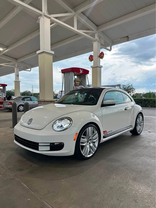 2012 Volkswagen A5 Beetle - Image 5 of 11