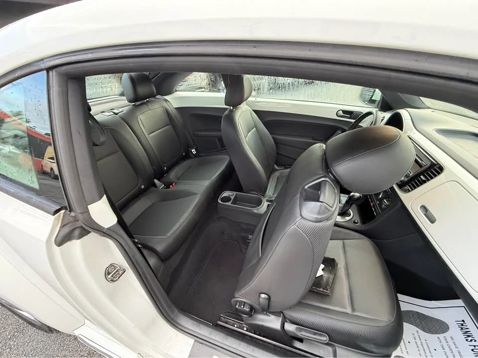 2012 Volkswagen A5 Beetle - Image 17 of 20