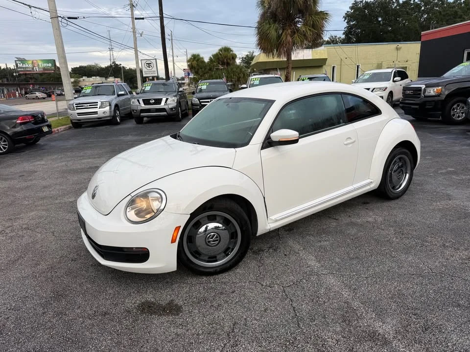 2012 Volkswagen A5 Beetle - Image 10 of 20
